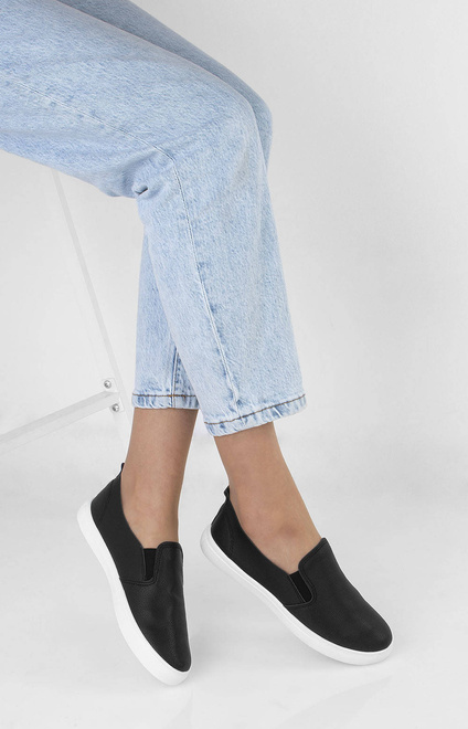 buty slip on skórzane
