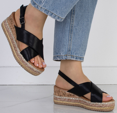 CZARNE SANDAŁY SKÓRZANE NA KOTURNIE ESPADRYLE CARYN