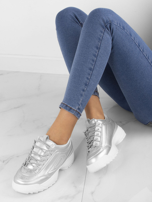 SREBRNE SNEAKERSY ESSENTIAL
