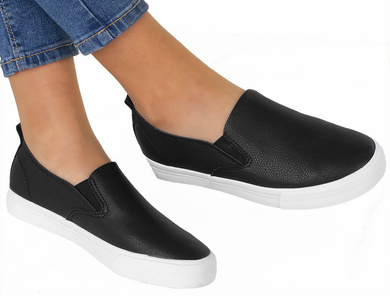 CZARNE TRAMPKI TENISÓWKI SLIP ON