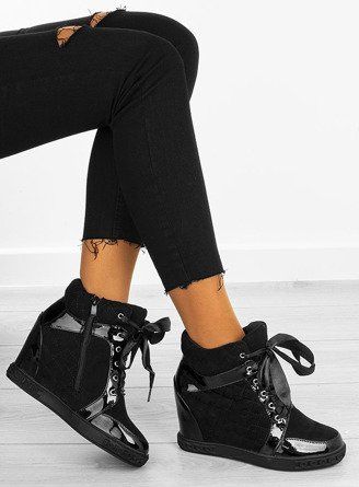 CZARNE PIKOWANE BOTKI SNEAKERSY WEDGE