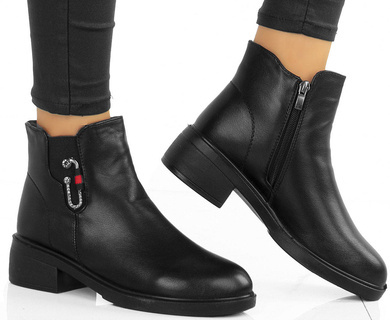 CZARNE OCIEPLANE BOTKI KLASYCZNE ANDIA