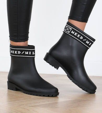 CZARNE MATOWE KALOSZE BOTKI Z NAPISEM FUR