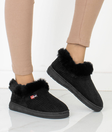 CZARNE OCIEPLANE KAPCIE KLAPKI DOMOWE FUTERKO