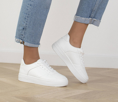 BIAŁE SNEAKERSY TRAMPKI SKÓRZANE KIDA