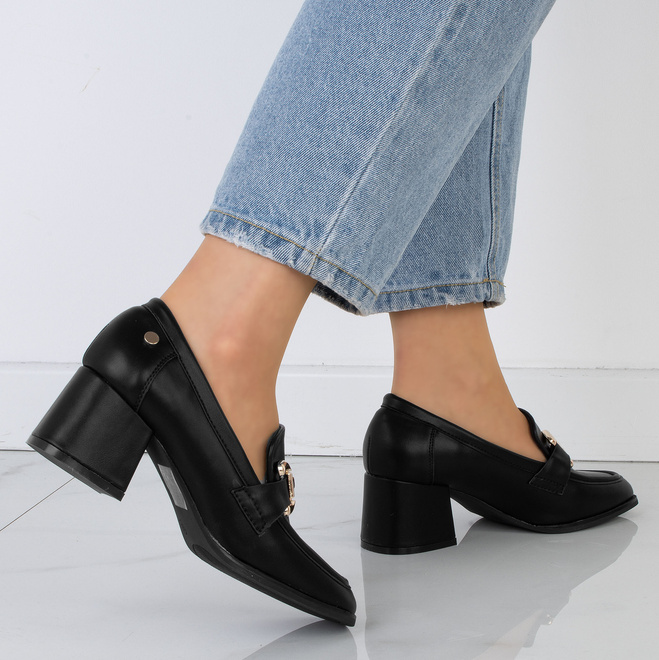 KLASYCZNE CZARNE DAMSKIE PÓŁBUTY NA SŁUPKU ERYN 7