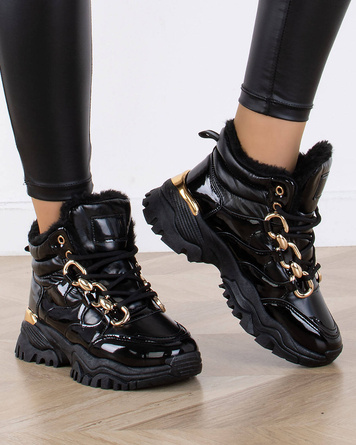 CZARNE SNEAKERSY LAKIEROWANE OCIEPLANE BOTKI GRETCHEN