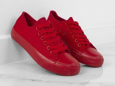 KLASYCZNE CZERWONE TRAMPKI CONVER