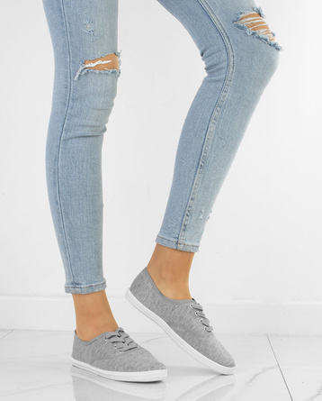 SZARE TENISÓWKI WYKROJONE TRAMPKI