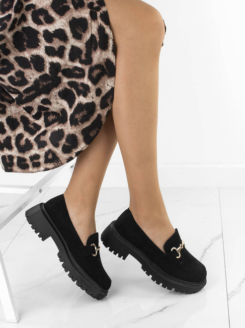 CZARNE MOKASYNY ZAMSZOWE PÓŁBUTY Z ŁAŃCUSZKIEM BANA 7