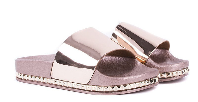 ZŁOTE LAKIEROWANE GUMOWE KLAPKI Z ĆWIEKAMI LINESS