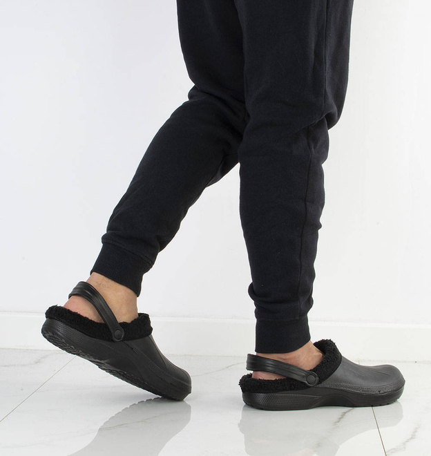 CZARNE OCIEPLANE CHODAKI PIANKOWE  11