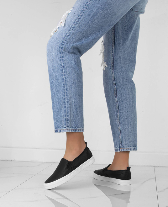 CZARNE TRAMPKI TENISÓWKI SLIP ON  10