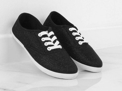 CZARNE BŁYSZCZĄCE TRAMPKI SUZAN