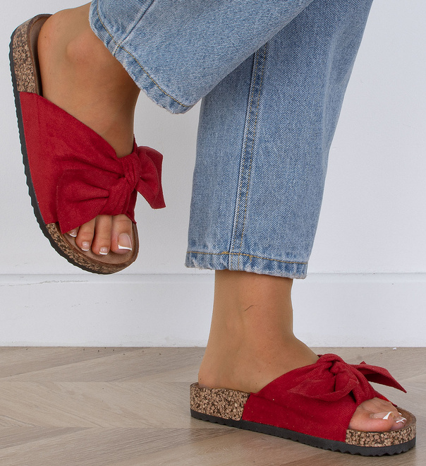 CZERWONE ZAMSZOWE KLAPKI Z KOKARDĄ ALISIA 6