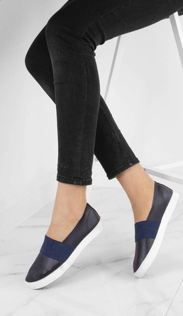 GRANATOWE TENISÓWKI Z GUMĄ DORIT