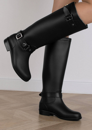 CZARNE MATOWE KALOSZE Z ZAMKIEM