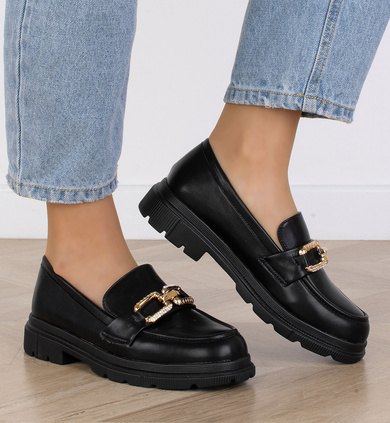 CZARNE MOKASYNY MATOWE Z ŁAŃCUCHEM RIKKI