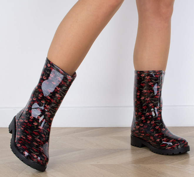 BŁYSZCZĄCE KALOSZE BOTKI SZTYBLETY CZARNE ELWOOD 5