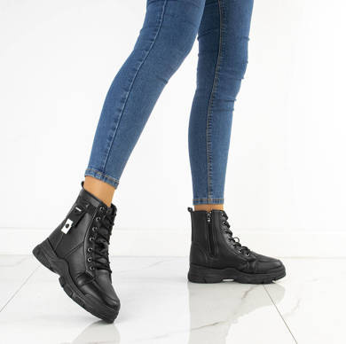 CZARNE BOTKI TRAPERY EKOSKÓRA OCIEPLANE