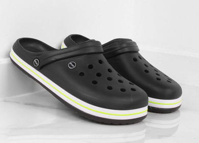 CZARNE LEKKIE KLAPKI CHODAKI KROKSY