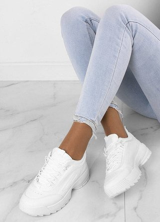 SPORTOWE BIAŁE SNEAKERSY TRAMPKI GRUBEJ PODESZWIE ESSENTIAL