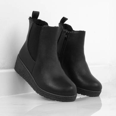 CZARNE OCIEPLANE BOTKI NA KOTURNIE SYDNEY