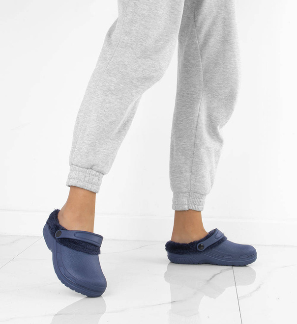 GRANATOWE OCIEPLANE KLAPKI CHODAKI KROKSY 