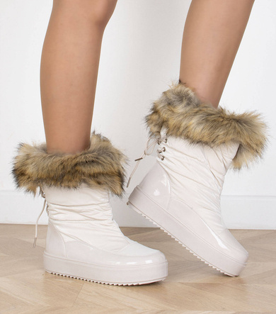 BEŻOWE ŚNIEGOWCE BOTKI Z FUTERKIEM TINA