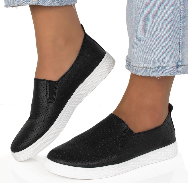 CZARNE TRAMPKI TENISÓWKI AŻUROWE SLIP ON GIMME 2
