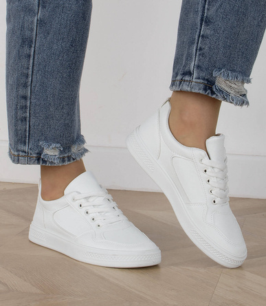 BIAŁE SNEAKERSY TRAMPKI KLASYCZNE SZNUROWANE YARA
