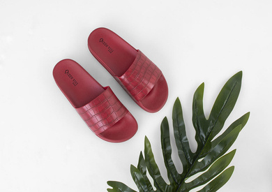 CZERWONE GUMOWE KLAPKI CURIS