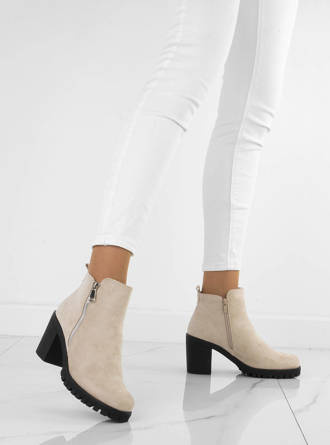 BEŻOWE  BOTKI NA SŁUPKU CLAUDIA