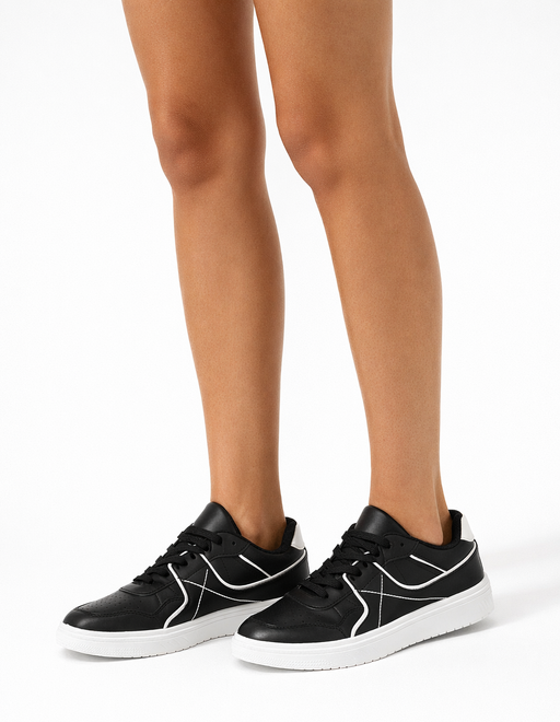 CZARNE TRAMPKI SNEAKERSY NA PLATFORMIE SZNUROWANE