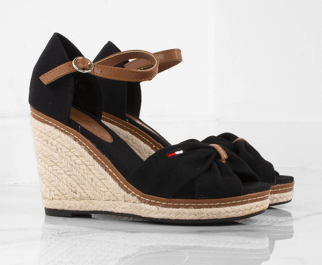 CZARNE SANDAŁY NA KOTURNIE ESPADRYLE RAFELLA