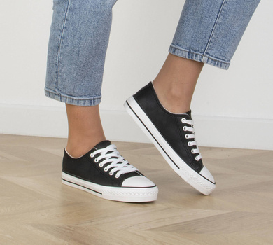 CZARNE TRAMPKI SKÓRZANE NISKIE DAMSKIE