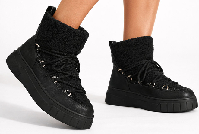 OCIEPLANE ŚNIEGOWCE BOTKI NA PLATFORMIE CZARNE CORINE 2