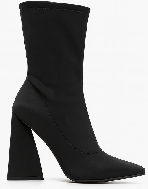 CZARNE DAMSKIE BOTKI NA SŁUPKU MATERIAŁOWE ZA KOSTKĘ ORBOLIA 2