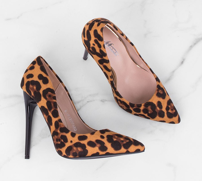 ZAMSZOWE SZPILKI W PANTERKĘ ALANNA