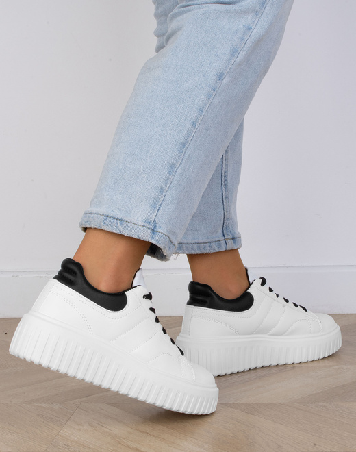 BIAŁE SNEAKERSY TRAMPKI KLASYCZNE NA PLATFORMIE TRICK 8