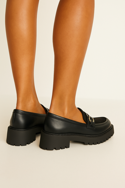 CZARNE PÓŁBUTY MOKASYNY MATOWE Z ŁAŃCUCHEM HELORI