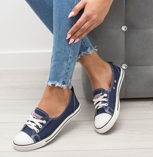 GRANATOWE NISKIE WYKROJONE TRAMPKI TENISÓWKI STARS