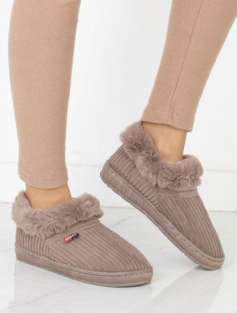 BEŻOWE OCIEPLANE KAPCIE KLAPKI DOMOWE FUTERKO