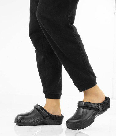 CZARNE OCIEPLANE CHODAKI PIANKOWE