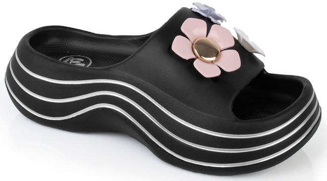 CZARNE LEKKIE KLAPKI SANDAŁY Z OZDOBAMI MARIKA 1