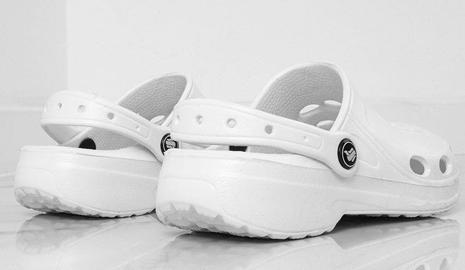 BIAŁE LEKKIE KLAPKI CHODAKI 6