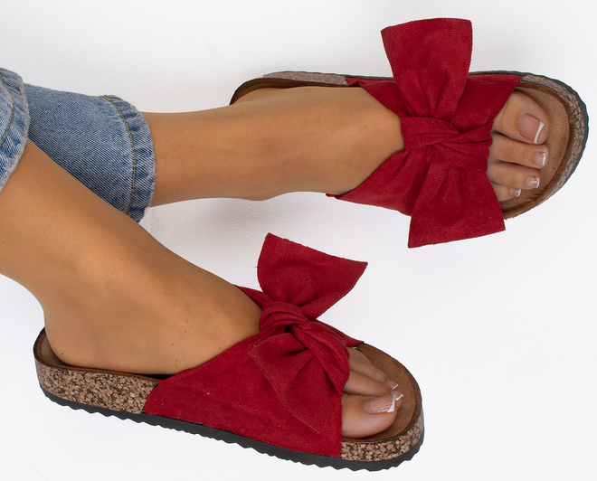 CZERWONE ZAMSZOWE KLAPKI Z KOKARDĄ ALISIA 4