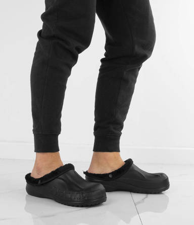 CZARNE OCIEPLANE CHODAKI KROKSY