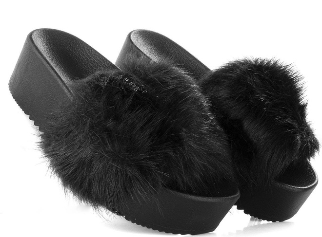 KLAPKI Z FUTERKIEM NA PLATFORMIE FABELL 4