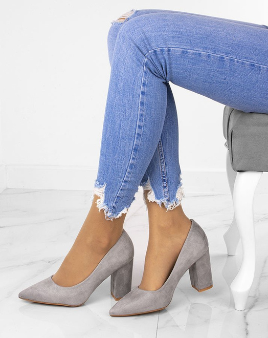 SZARE ZAMSZOWE CZÓŁENKA NA SŁUPKU VAKILI 5